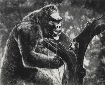 (MOVIES--KING KONG) A group of approximately 110 film stills from the seminal 1933 monster adventure movie King Kong.